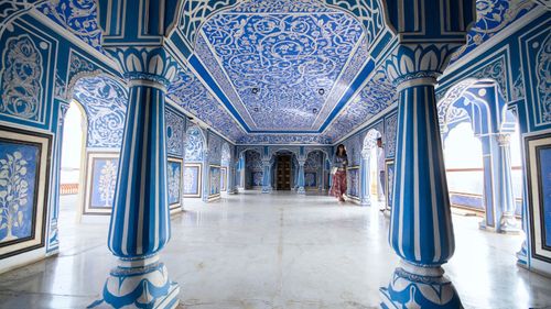 10 Heritage Walks In India For The History Buff In You